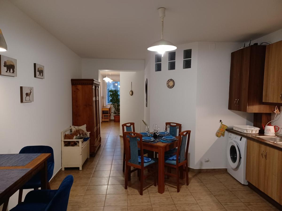 Eva Apartmanhaz Penzión pre hostí Eger