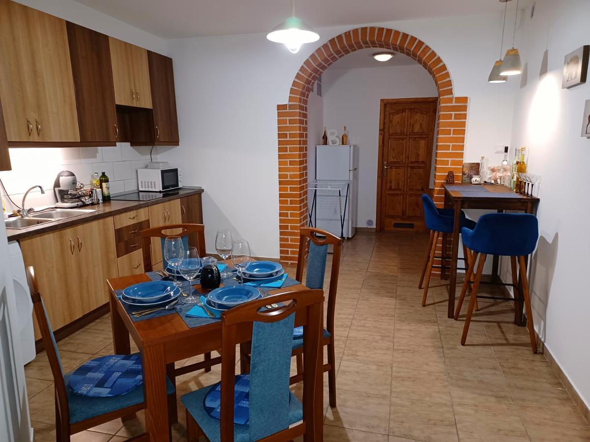Eva Apartmanhaz Penzión pre hostí Eger