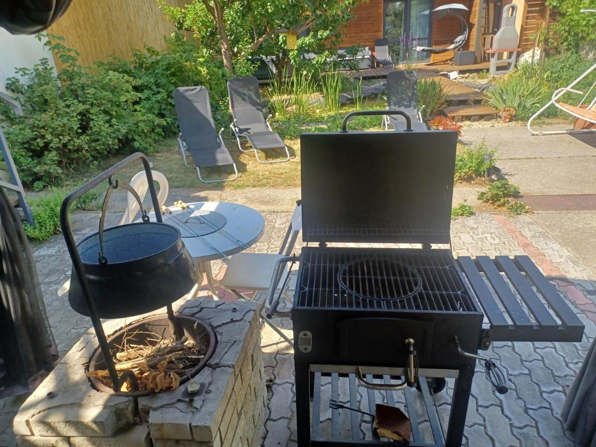 Eva Apartmanhaz Penzión pre hostí