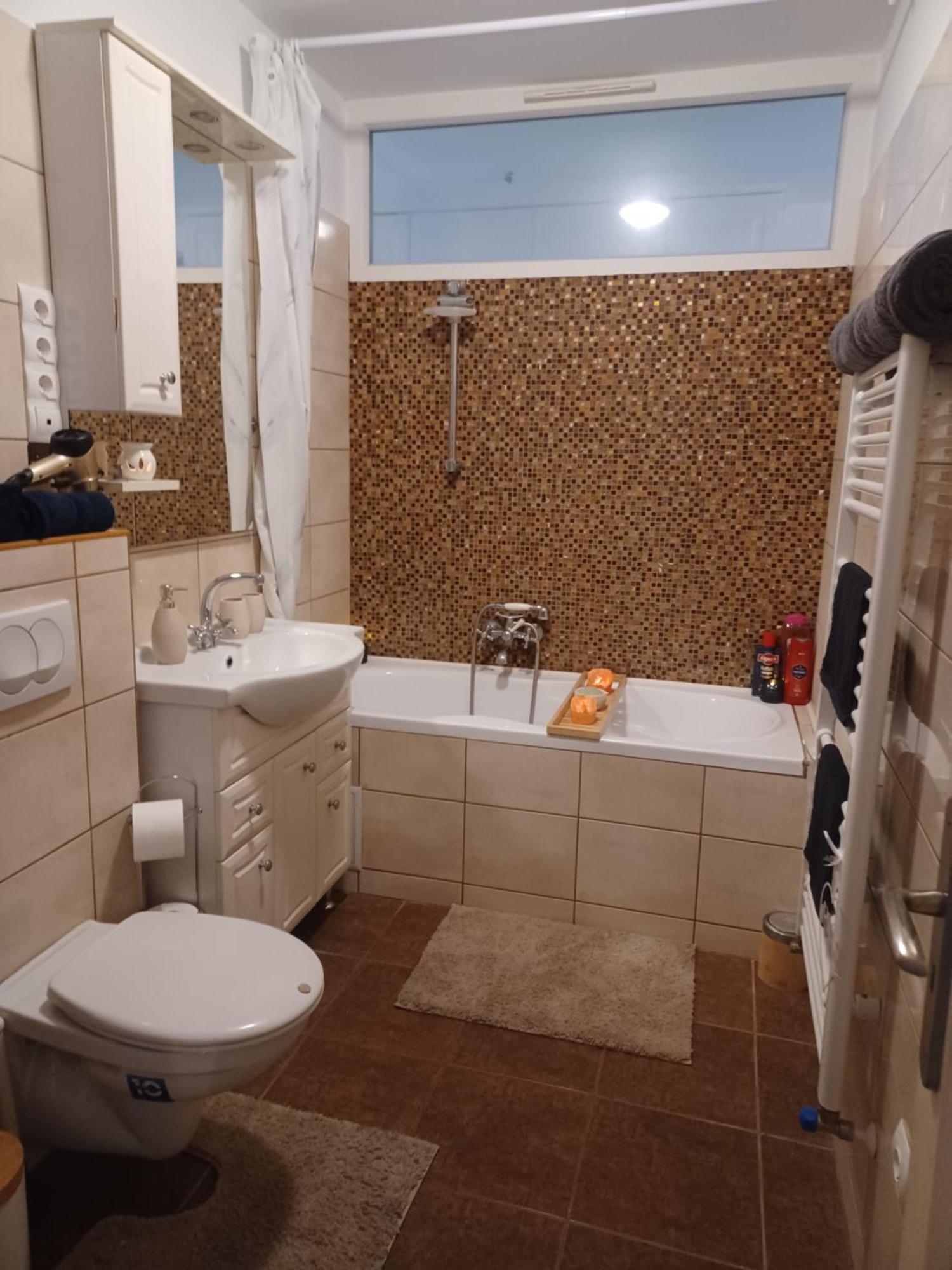 Eva Apartmanhaz Eger